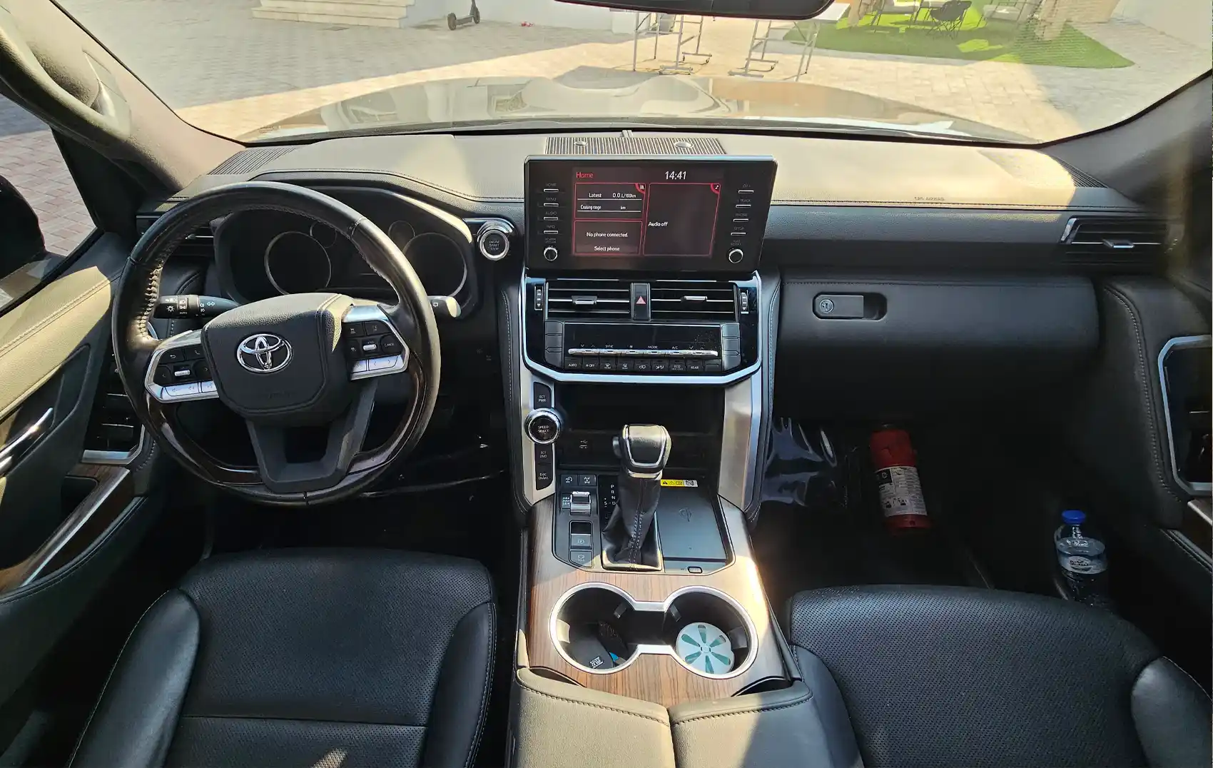 2024 Model Toyota Land Cruiser'ı Dubai'de 575 AED Kirala ...